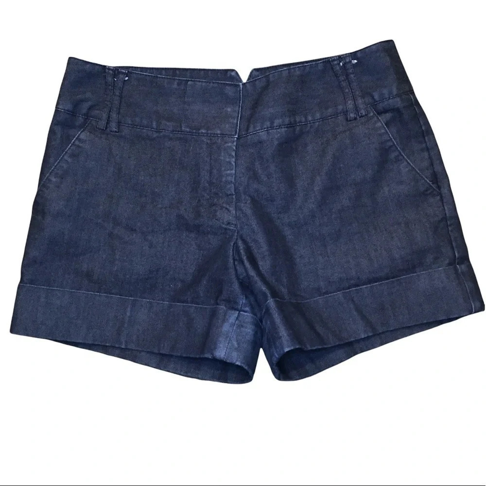Express Dark Wash Denim Rolled Hem Mid Rise Jean Shorts Women’s Size 4